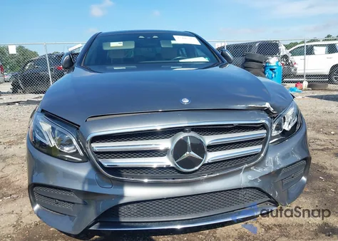 2017 Mercedes-Benz E 300 300 z USA, uszkodzony, nr VIN WDDZF4JB8HA037189